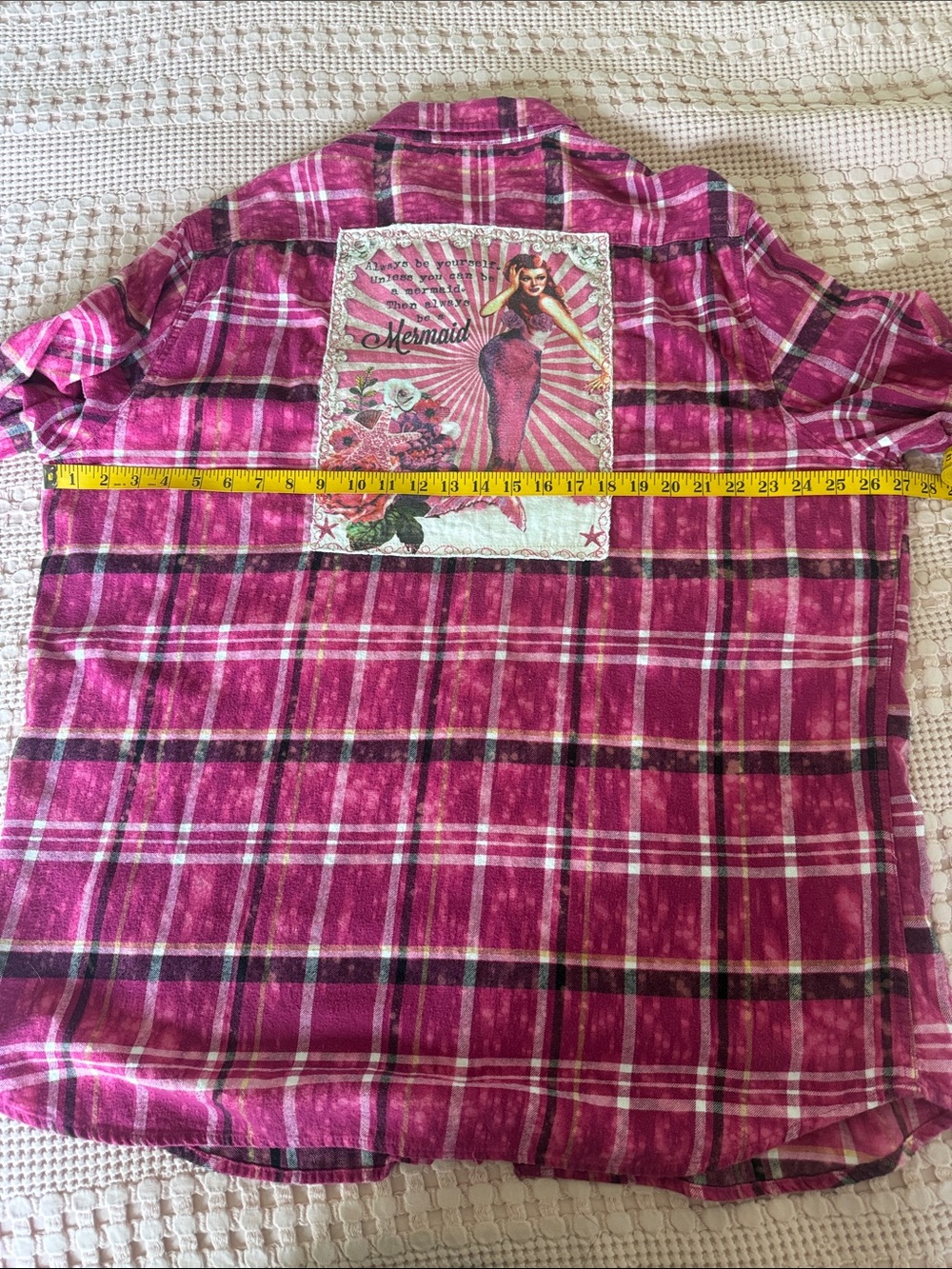 Angry Minnow Clothing CoPlaid flannel with Mermaid XXL - Picture 4 of 11